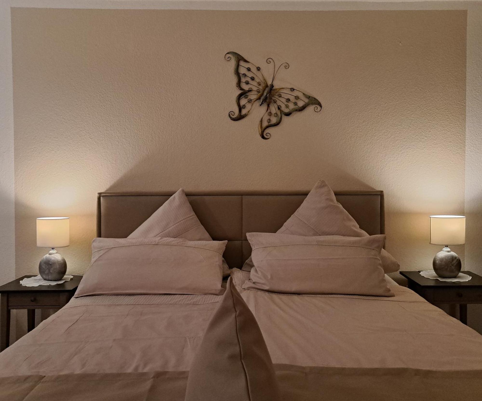 Haus Roseneck Mit Gratis Zugang Zur Jod-Sole-Therme บัดบีเวนเซิน ภายนอก รูปภาพ